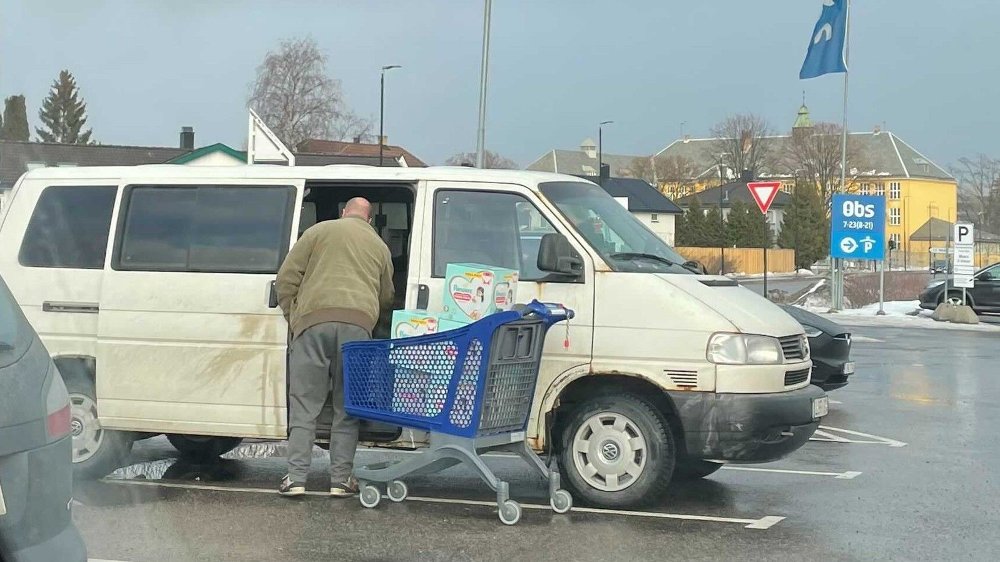 wrodzony przerost nadnerczy pieluchomajtki